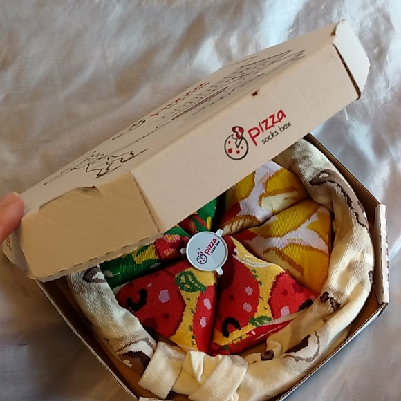 Socks 4 pair pizza socks box new in box - Picture 3 of 3